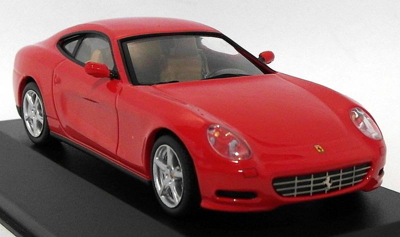 Ixo Models 1/43 Scale FER009 - 2004 Ferrari 612 Scaglietti - Red