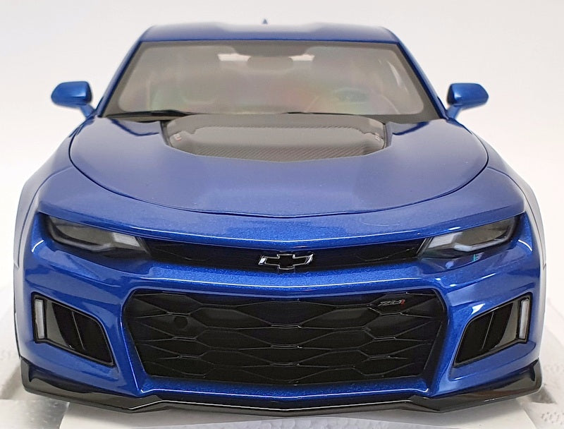 Autoart 1/18 Scale Model 71209 - Chevrolet Camaro ZL1 - Hyper Blue