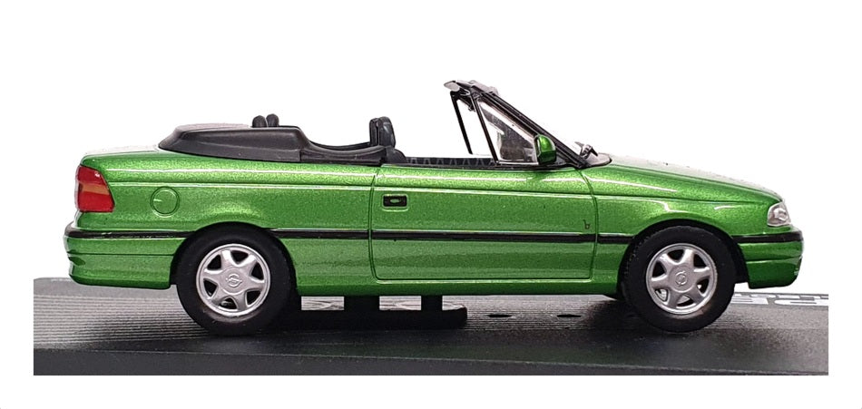 Altaya 1/43 Scale OPCOL008 - 1992-98 Opel Astra F Cabriolet - Met Green