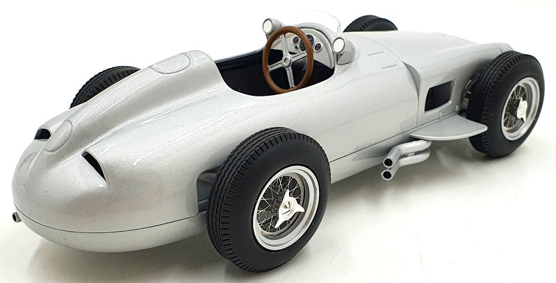 Werk83 1/18 Scale Diecast W1801801 - Mercedes-Benz W196 F1 1955 - Silver