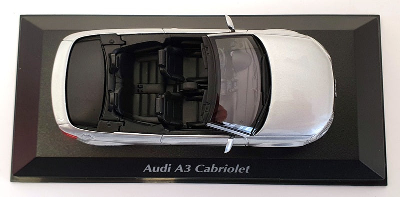 Maxi Champs 1/43 Scale Model Car 940 017130 - 2007 Audi Cabriolet - Met Silver