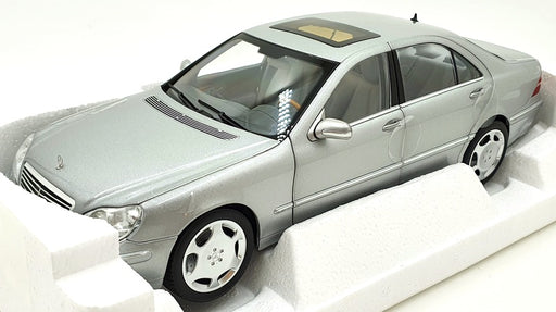 Norev 1/18 Scale Diecast 183810 - Mercedes-Benz S600 1998 - Silver