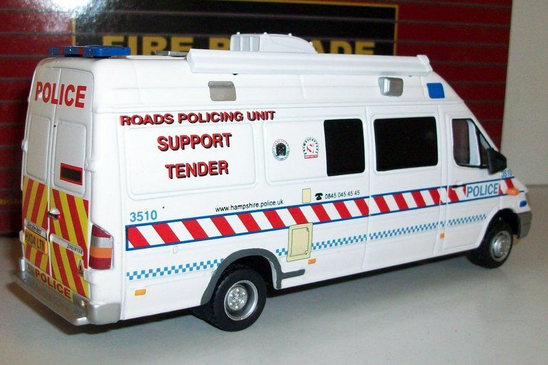 Fire Brigade Models 1/43 Scale - 02-04 Mercedes Sprinter Hampshire police