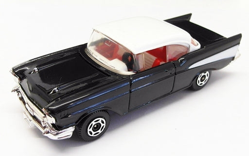 Corgi 1/43 Scale C825/1 - 1957 Chevrolet Bel Air - Black/White