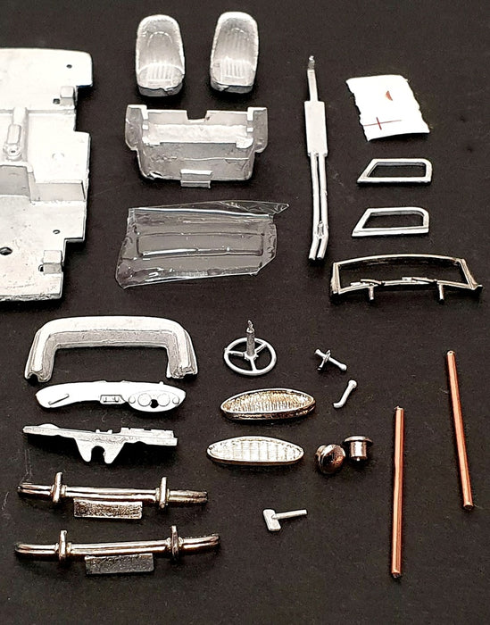 K&R Replicas 1/43 Scale Unbuilt Kit KR104 - Austin Healey 3000 Mk2 4str