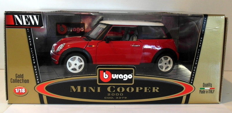 Burago 1/18 Scale Diecast - 3379 Mini Cooper 2000 Red White