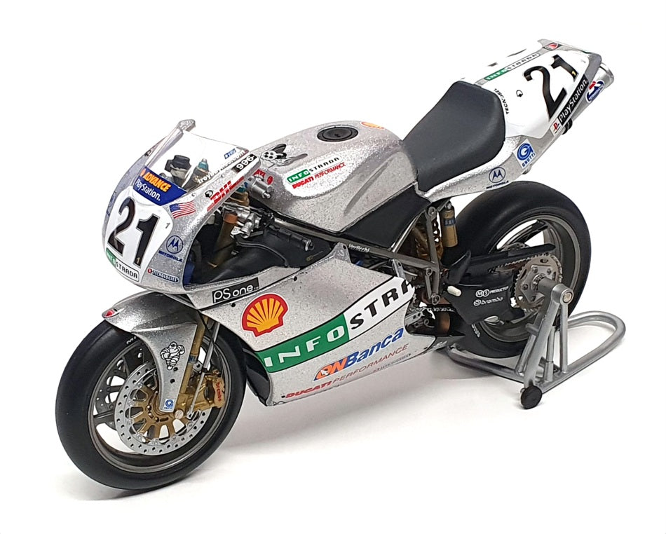 Minichamps 1/12 Scale 122 011271 - Ducati 996 R Superbike Imola 2001 T. Bayliss