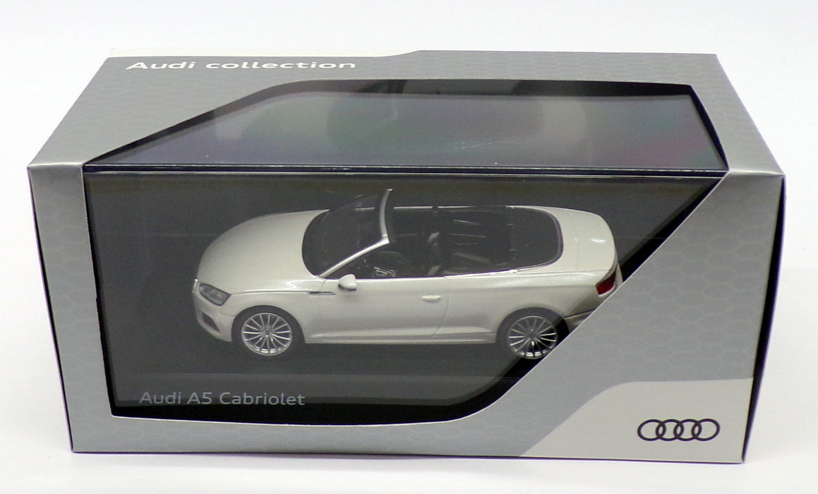 Spark 1/43 Scale 501.17.053.32 - Audi A5 Cabriolet - Tofana White