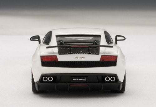 Autoart 1/43 Scale 54643 - Lamborghini Gallardo LP570-4 Superleggera - White