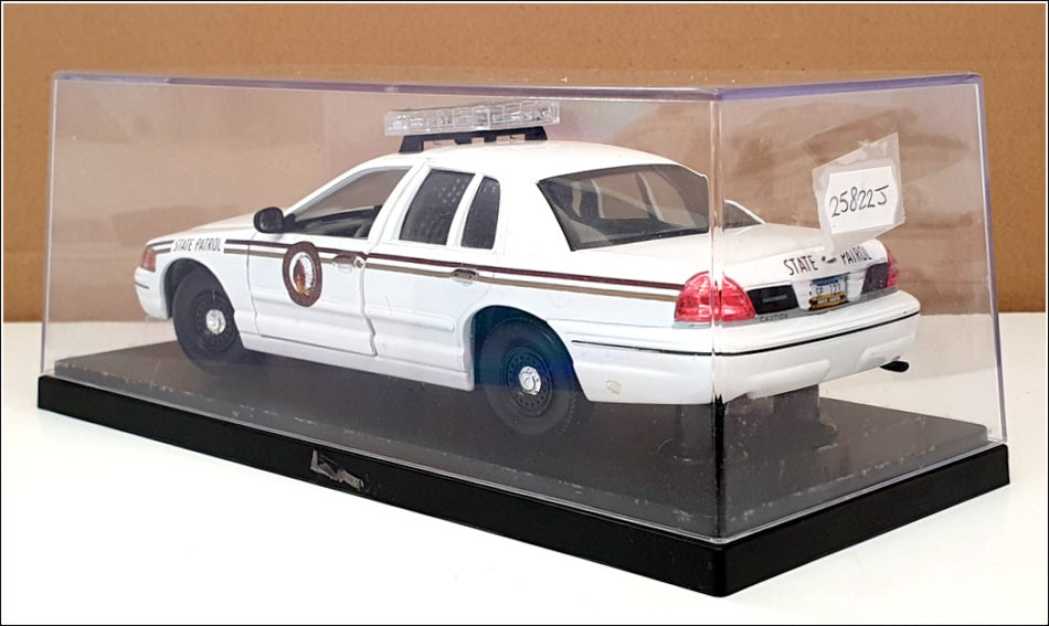 Classic Metal Works 1/24 Scale 25822J - Ford Crown Victoria Police - N. Dakota