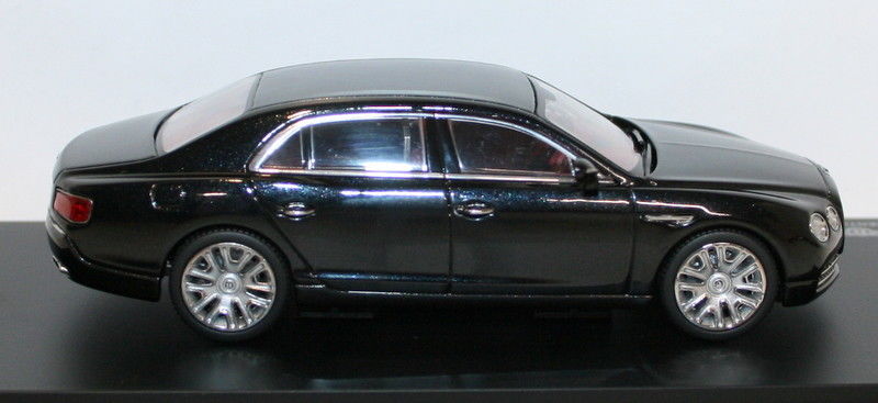 Kyosho 1/43 Scale - 05561NX - Bentley Flying Spur W12 - Black