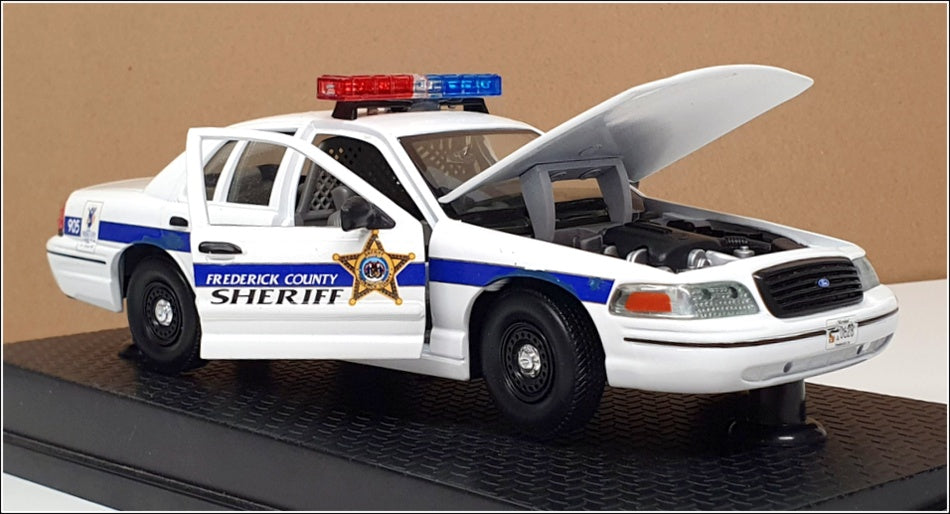 Classic Metal Works 1/24 Scale 23822J - Ford Crown Victoria Police - Frederick