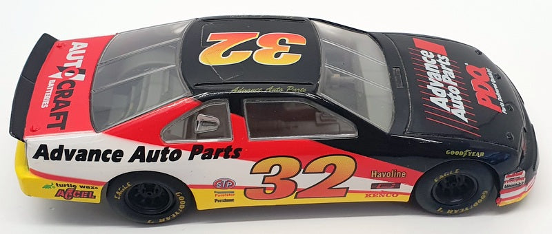 Revell 1/24 Scale 09050 - 1995 Stock Car Ford #32 - Black