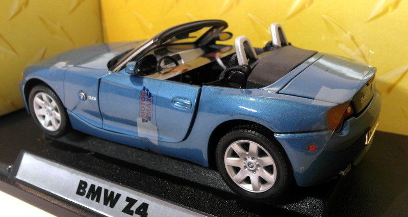 Motormax 1/18 Scale - 73100 BMW Z4 Roadster Light blue