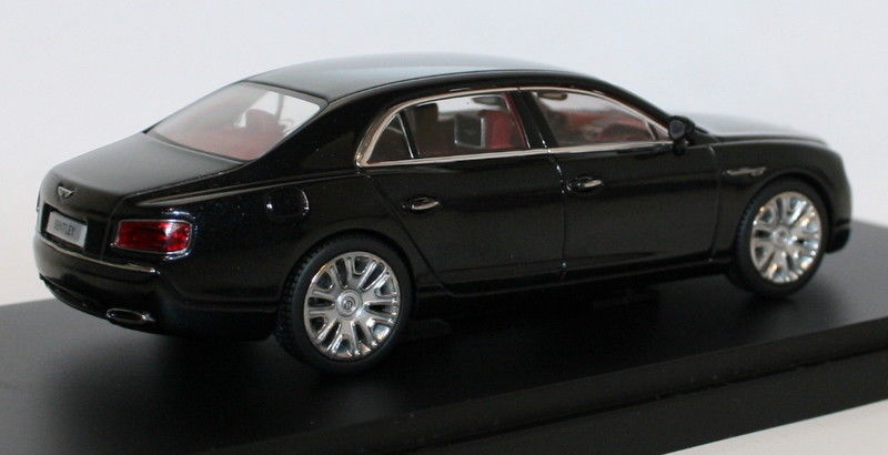 Kyosho 1/43 Scale - 05561NX - Bentley Flying Spur W12 - Black