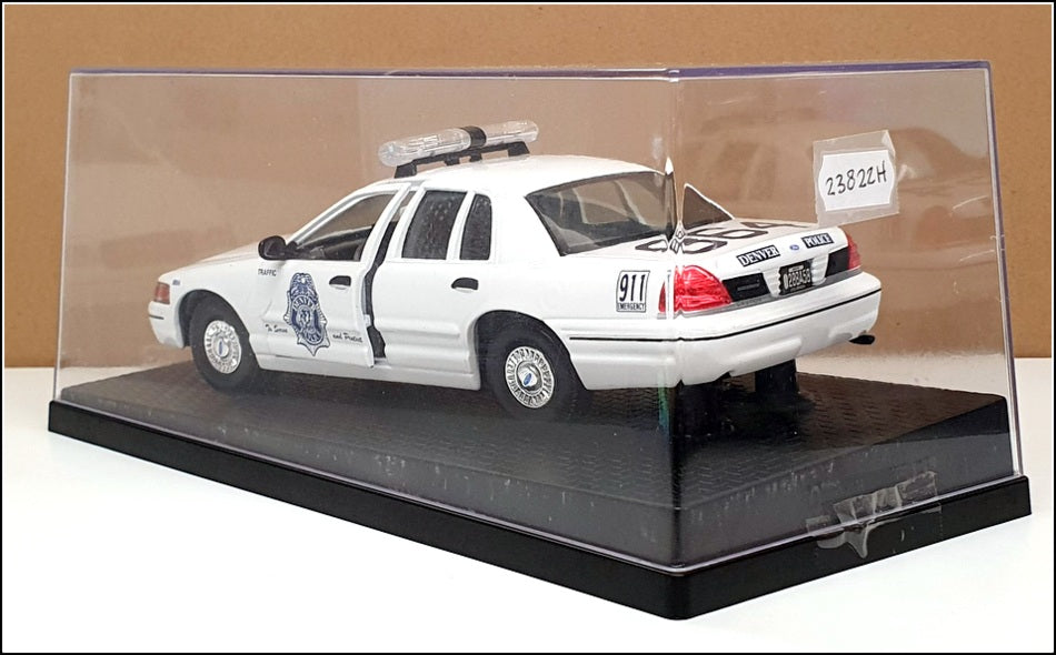 Classic Metal Works 1/24 Scale 23822H - Ford Crown Victoria Police - Denver