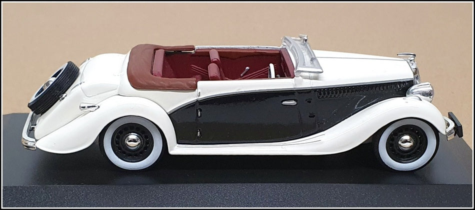 Altaya 1/43 Scale Diecast AT211122 - 1938 Salmson S4-E - White/Black