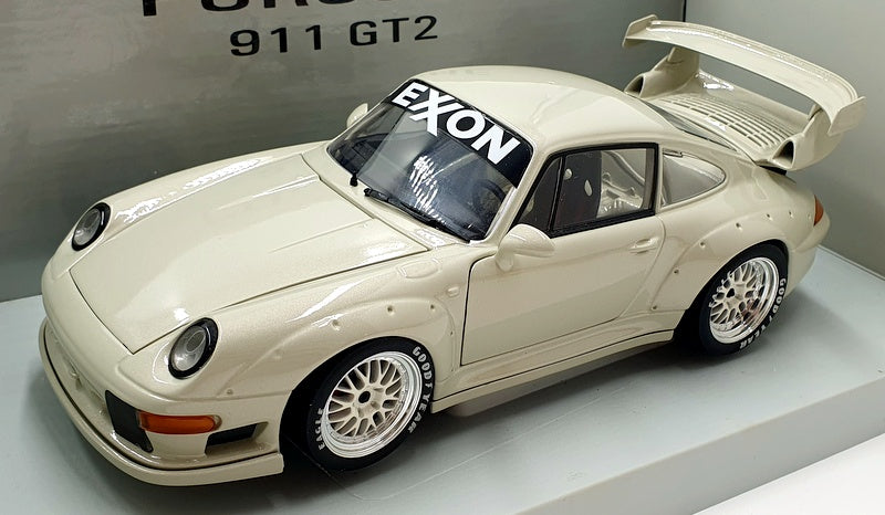 人気の雑貨がズラリ！ UT models 1/18 Porsche 911 GT 訳あり品