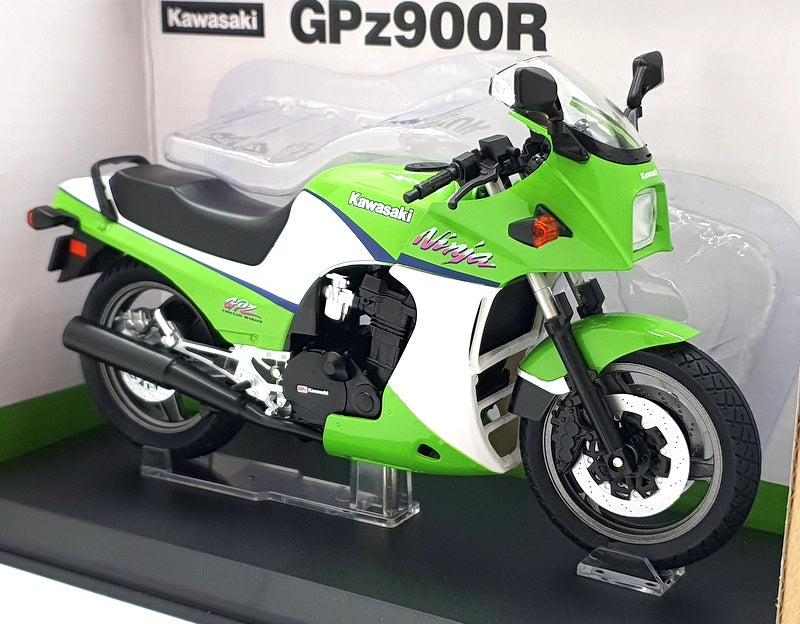 Aoshima 1/12 Scale Motorcycle 109205-2700 - Kawasaki GPz900R - Green/White