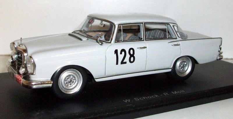 Spark 1/43 Scale - S1004 Mercedas Benz 220 SE #128 Winner Monte Carlo rally 1980