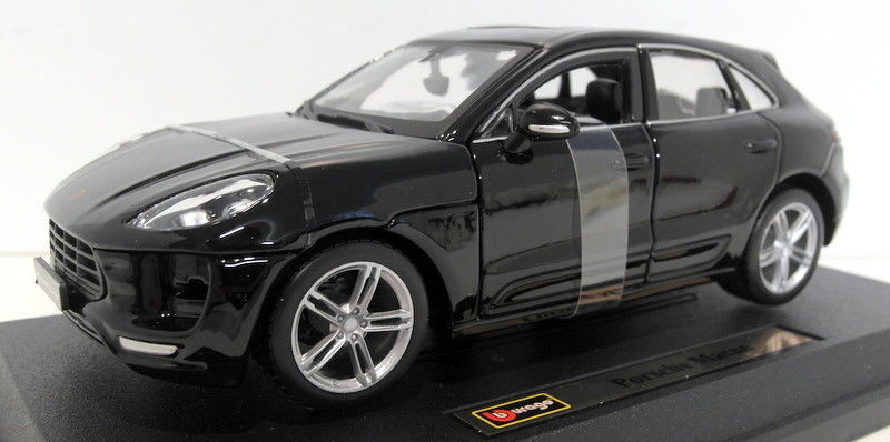 Burago 1/24 scale Diecast - 18-21077 Porsche Macan black