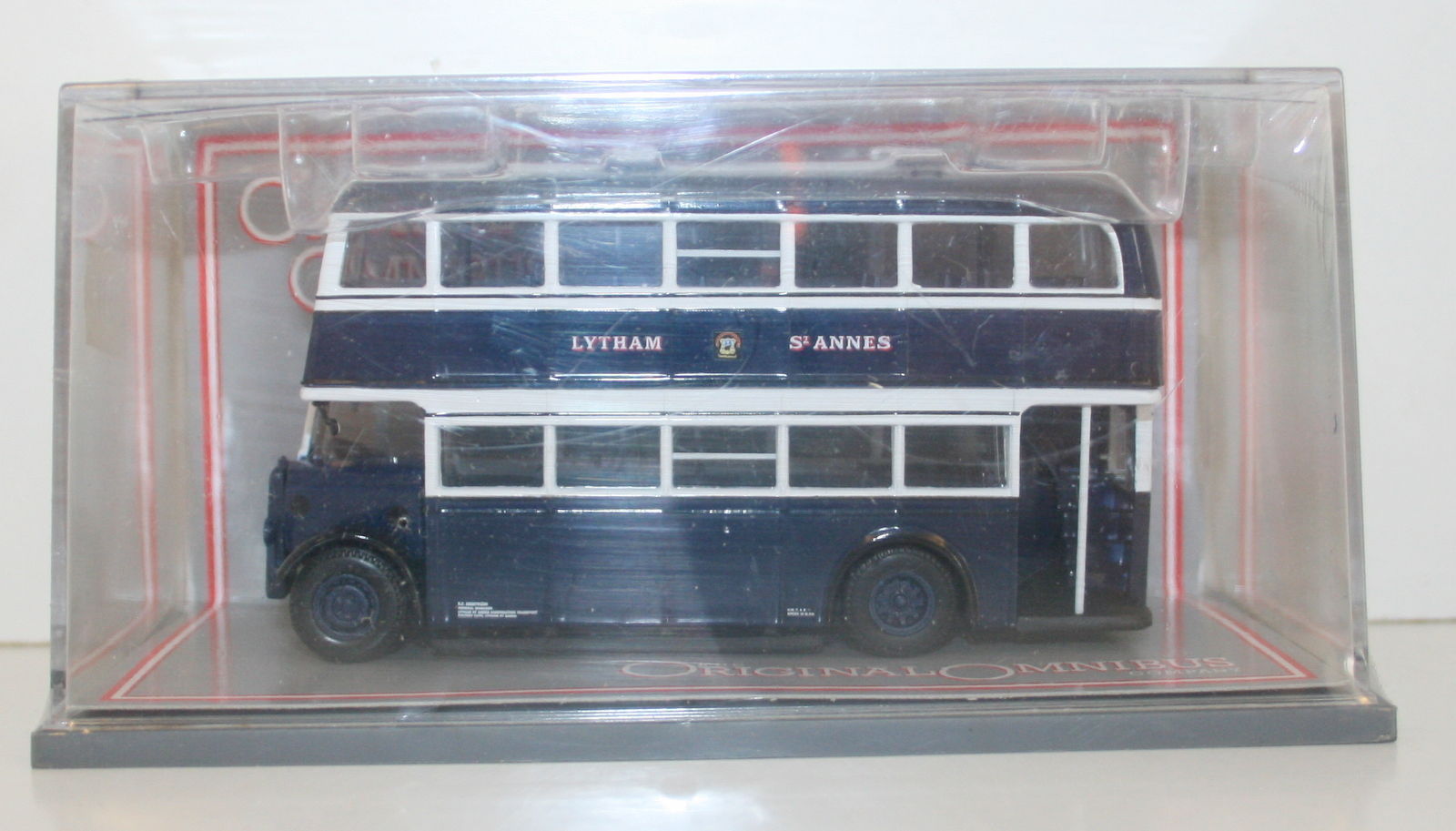 CORGI 1/76 - 43916 DAIMLER CW UTILITY BUS - LYTHAM ST. ANNES