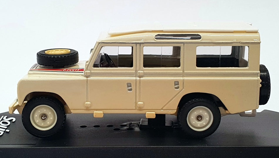 Solido 1/43 Scale Model Car 1914 - 1979 Land Rover Rallye - Cream