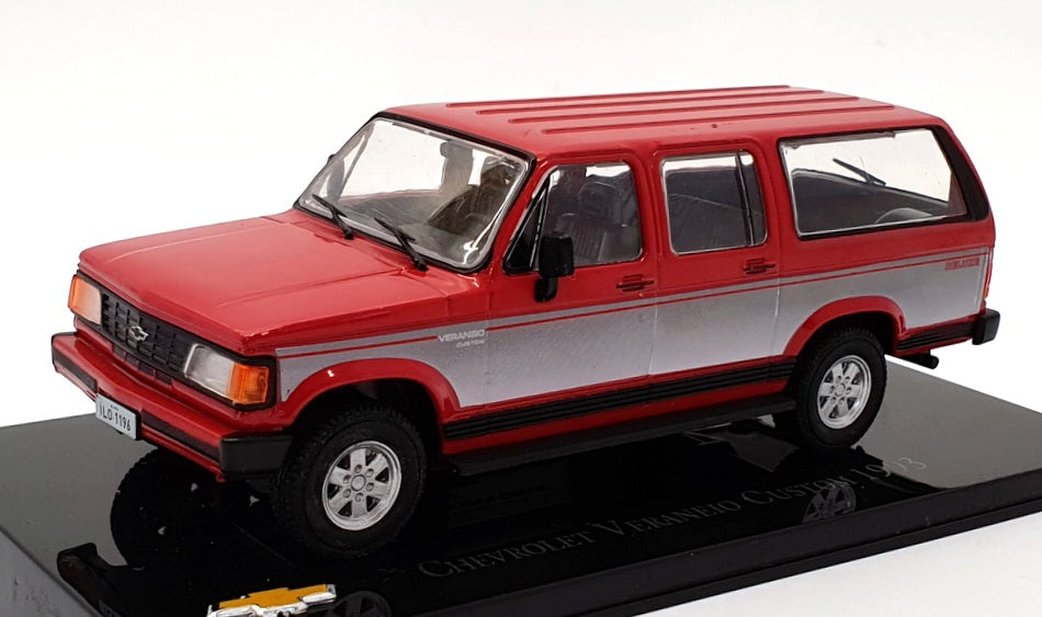 Altaya 1/43 Scale 9921J - 1993 Chevrolet Veraneio Custom - Red