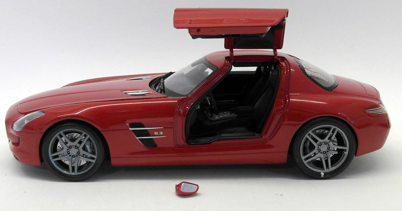 Minichamps 1/18 Scale Diecast - 100 039020 Mecedes Benz SLS AMG 2010 Red Metallic