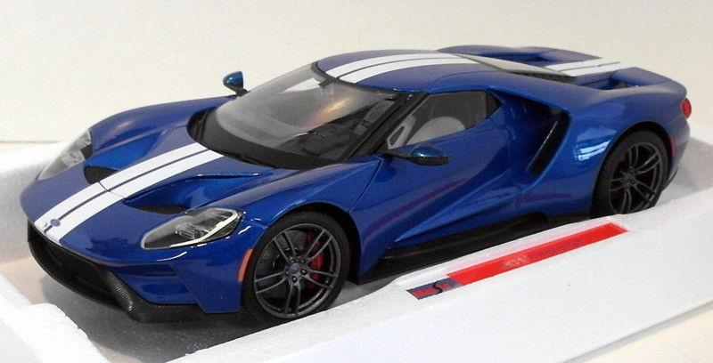 Maisto 1/18 Scale Diecast 38134 - 2017 Ford GT - Blue