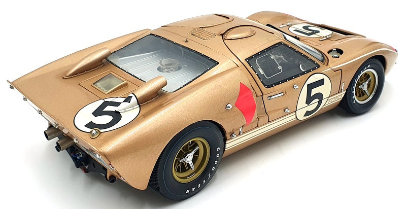 Exoto 1/18 Scale Diecast RLG18SC2 Ford GT40 Le Mans Gift Set 1-2-3 Finish 1966