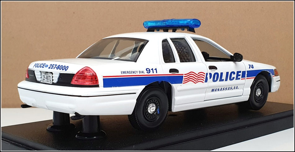 Classic Metal Works 1/24 Scale 23822N - Ford Crown Victoria Police - Manassas