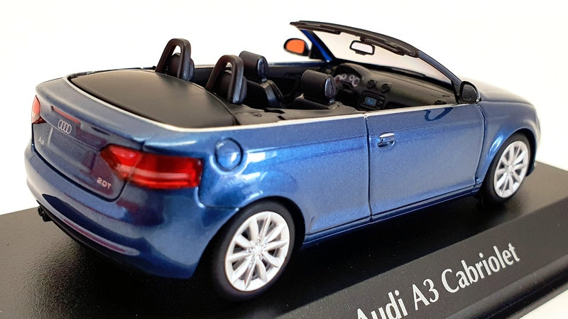 Maxi Champs 1/43 Scale Model Car 940 017131 - 2007 Audi Cabriolet - Met Blue