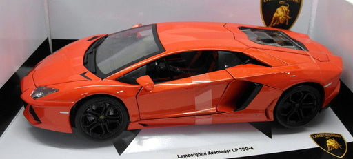 Burago 1/18 Scale Diecast - 18-11033 Lamborghini Aventador LP 700-4 Orange