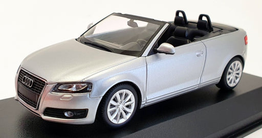 Maxi Champs 1/43 Scale Model Car 940 017130 - 2007 Audi Cabriolet - Met Silver