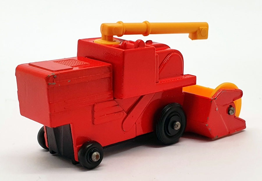 Matchbox Appx 7cm Long Diecast 51 - Combine Harvester - Red — R.M.