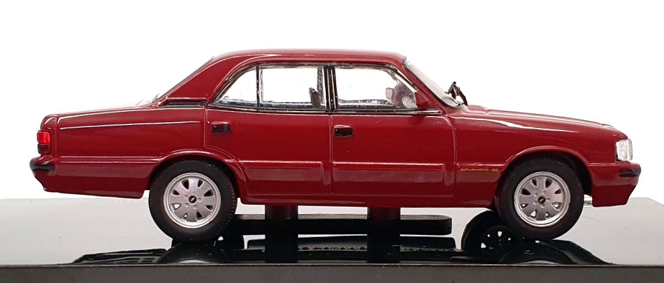 Altaya 1/43 Scale 231121A - 1992 Chevrolet Opala Diplomata Collectors - Red