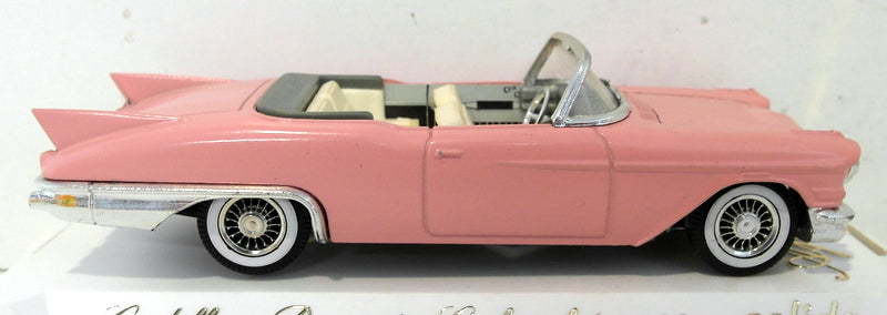 Solido - 1/43 Scale diecast - 4500 Cadillac Biarritz Cabriolet Pink