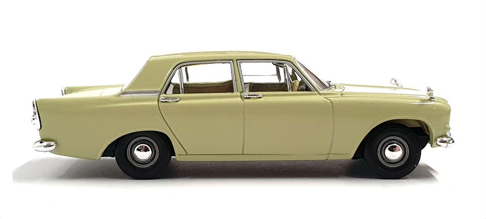 Vanguards 1/43 Scale VA06000 - Ford Zephyr 4 Mk3 - Lime Green