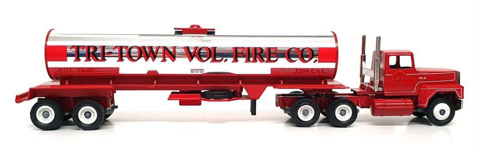 Winross 1/64 Scale WR020 - Ford Tanker Truck Tri-Town Fire Co. - Red