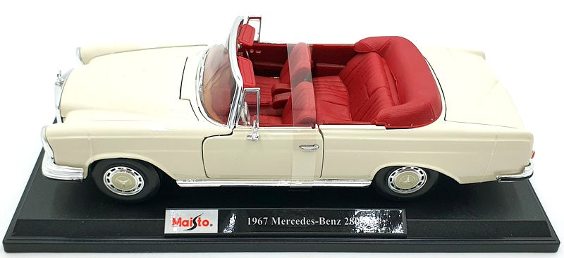 Maisto 1/18 Scale Diecast 46629 - 1967 Mercedes Benz 280SE - White