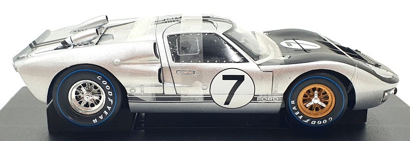 Shelby Collectibles 1/18 Scale 06922S - Ford GT-40 1966 MK II - Silver