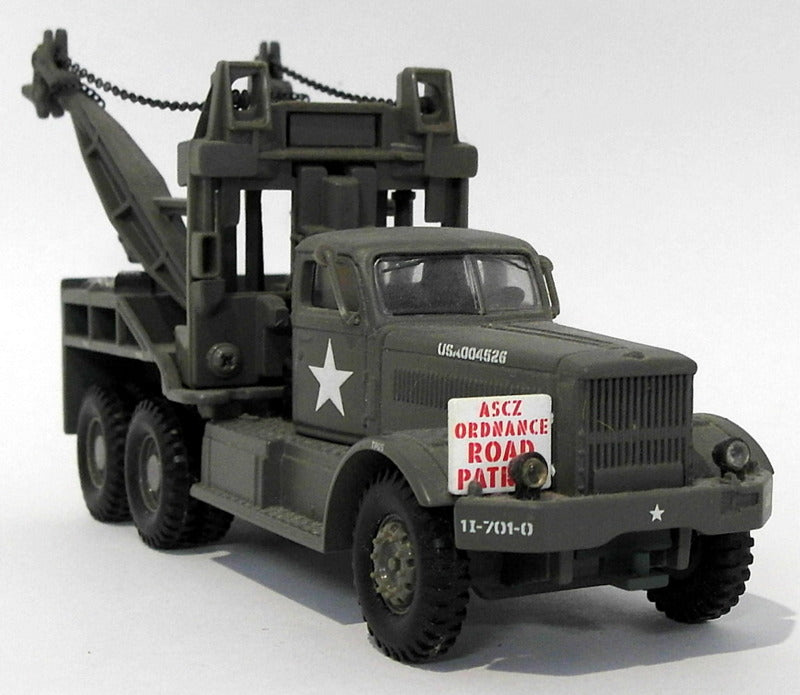 Corgi 1/50 Scale Diecast 55601 - Diamond T Wrecker - US Army