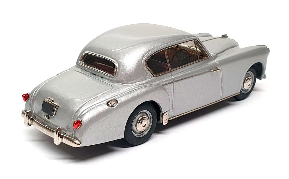 Mimodels 1/43 Scale 8323GS - 1953 Lagonda 3.0 2Dr Saloon - Georgian Silver