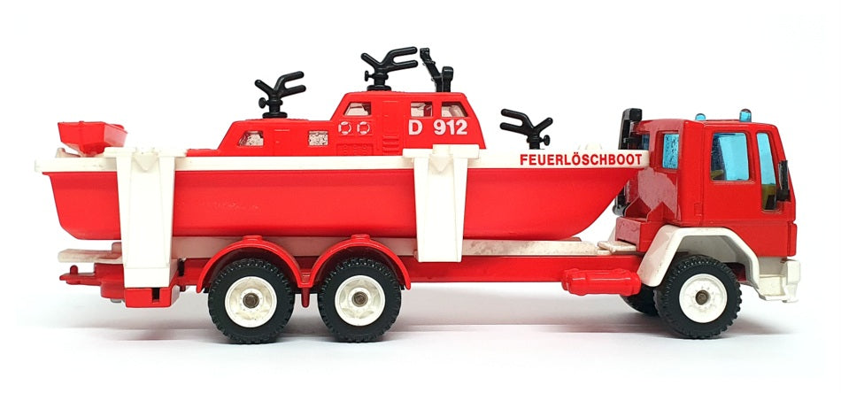 Siku 1/55 Scale Diecast 2823 - Ford Patrol Boat Transporter - Red/White