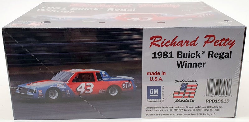 Salvinos 1/25 Scale Model Kit RPB1981D - 1981 Buick Regal Winner