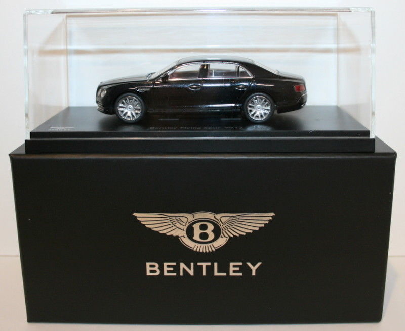 Kyosho 1/43 Scale - 05561NX - Bentley Flying Spur W12 - Black