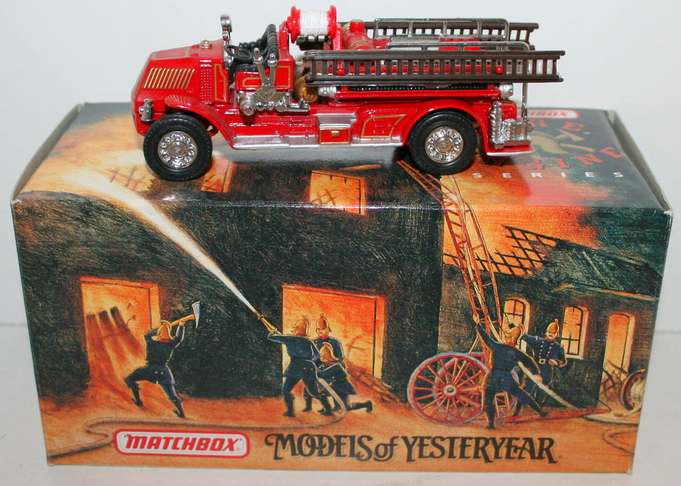 MATCHBOX YFE01 1920 MACK AC FIRE ENGINE