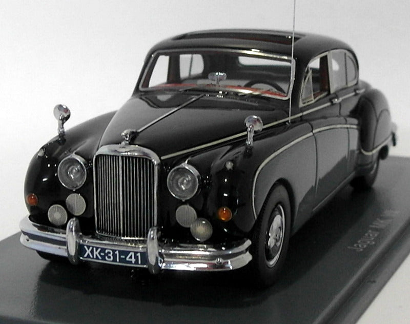 NEO 1/43 Scale Resin Model NEO43141 - Jaguar Mk VIII - Black/Blue