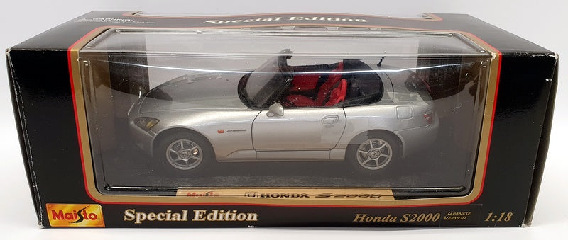 Maisto 1/18 Scale Diecast - 31879 Honda S2000 Roadster Japanese Version Silver